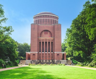 Planetarium im Sommer