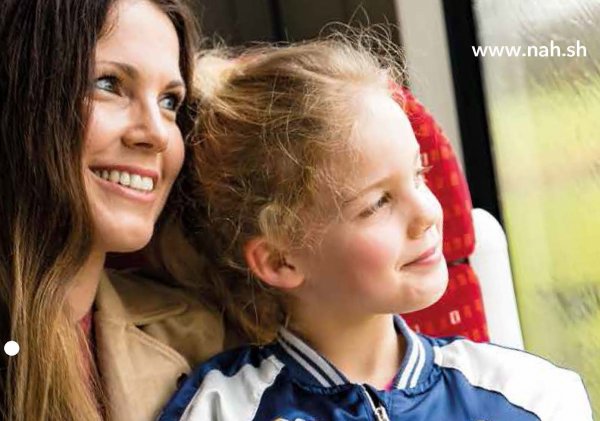 Mutter und Kind in der Bahn_Ausschnitt